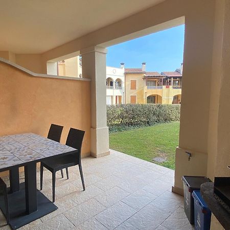 The Flowers - Apartments With Private Garden In Residence With Pool Manerba del Garda Exterior photo