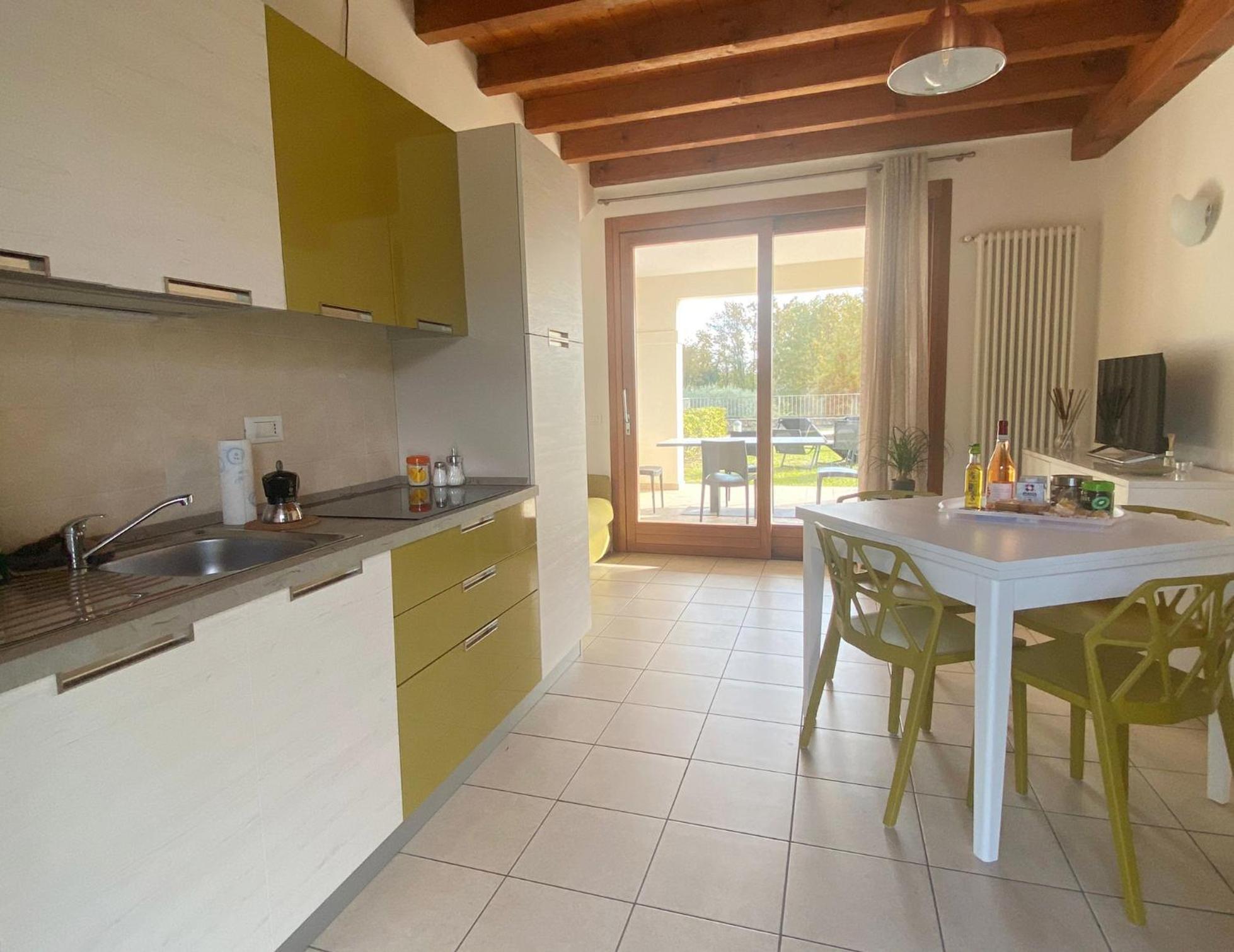 The Flowers - Apartments With Private Garden In Residence With Pool Manerba del Garda Exterior photo