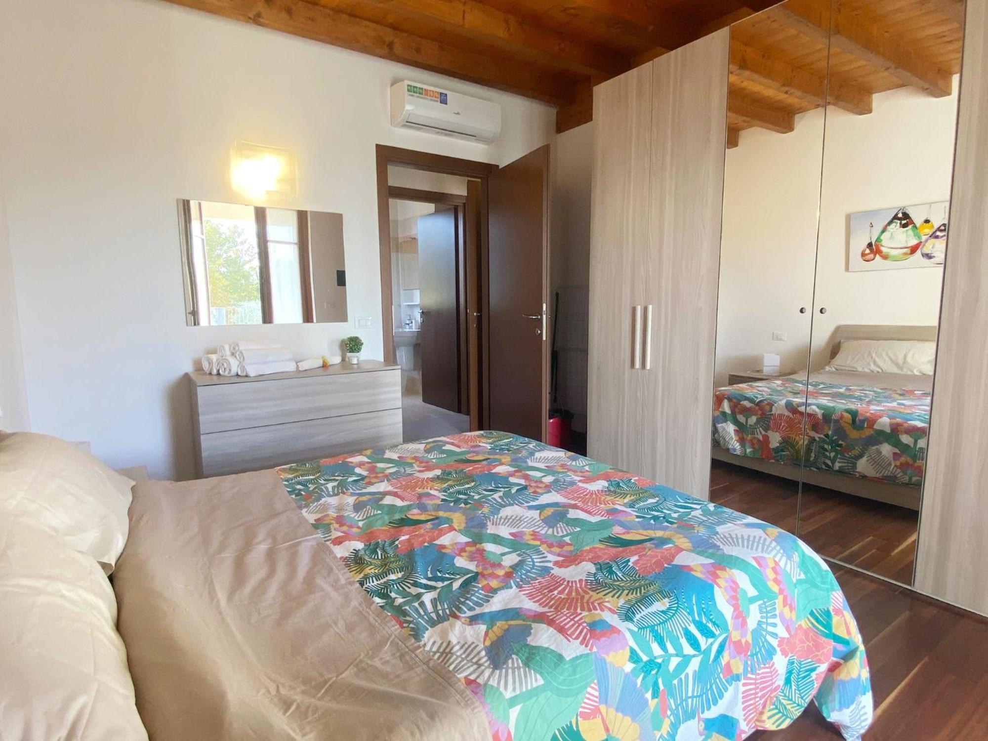 The Flowers - Apartments With Private Garden In Residence With Pool Manerba del Garda Exterior photo