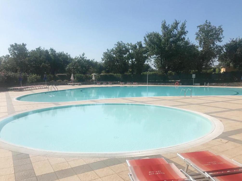 The Flowers - Apartments With Private Garden In Residence With Pool Manerba del Garda Exterior photo